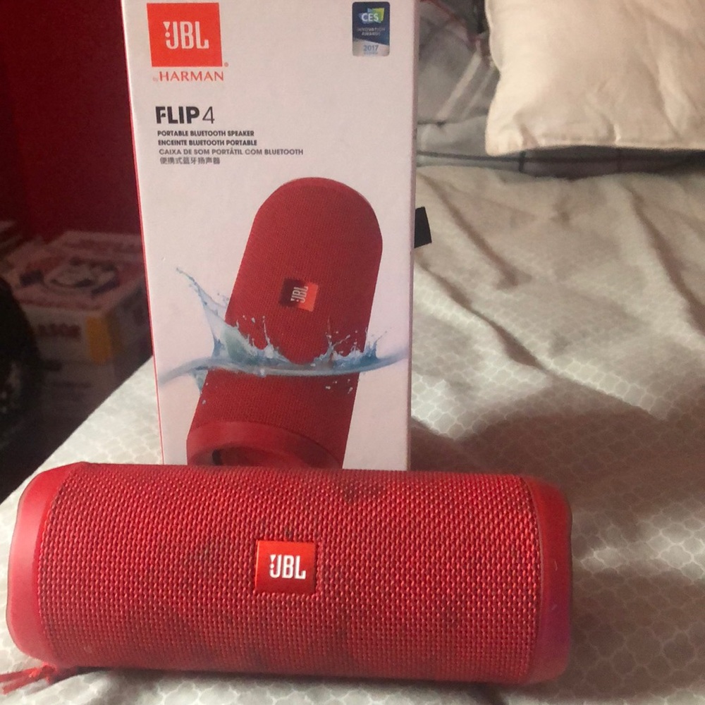 Bluetooth ,Waterproof JBL Flip 4 Speaker